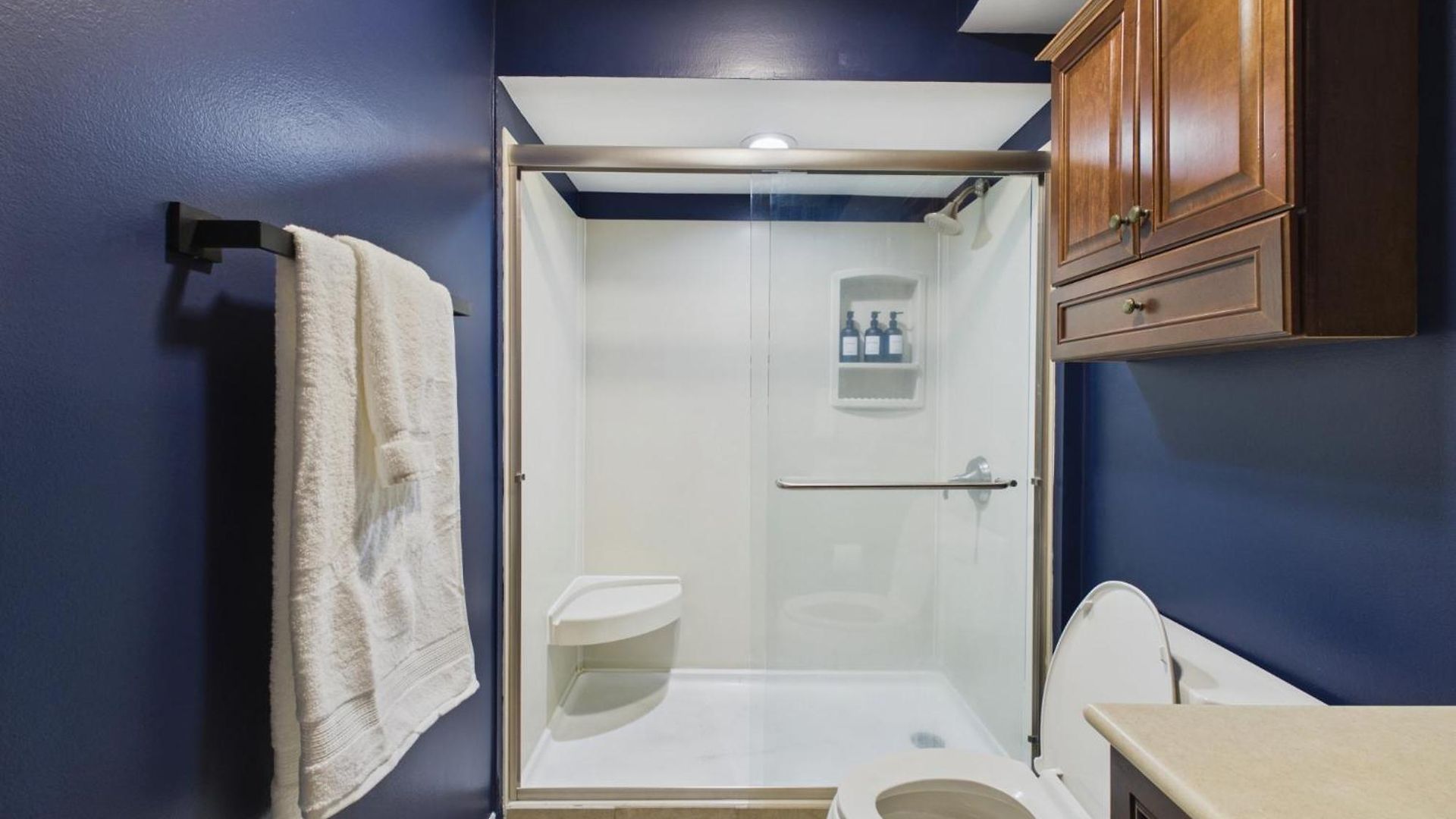 Wrigley Luxe 3br Free Parking *