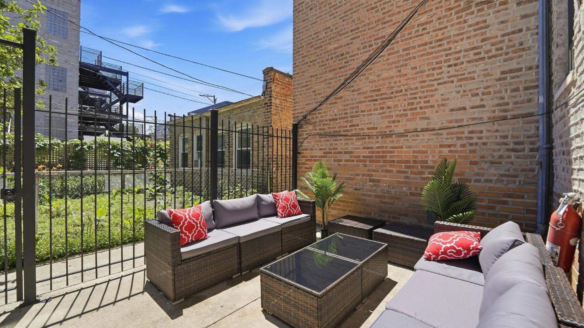 Spacious 3bd West Town Next To Kasama * Chicago