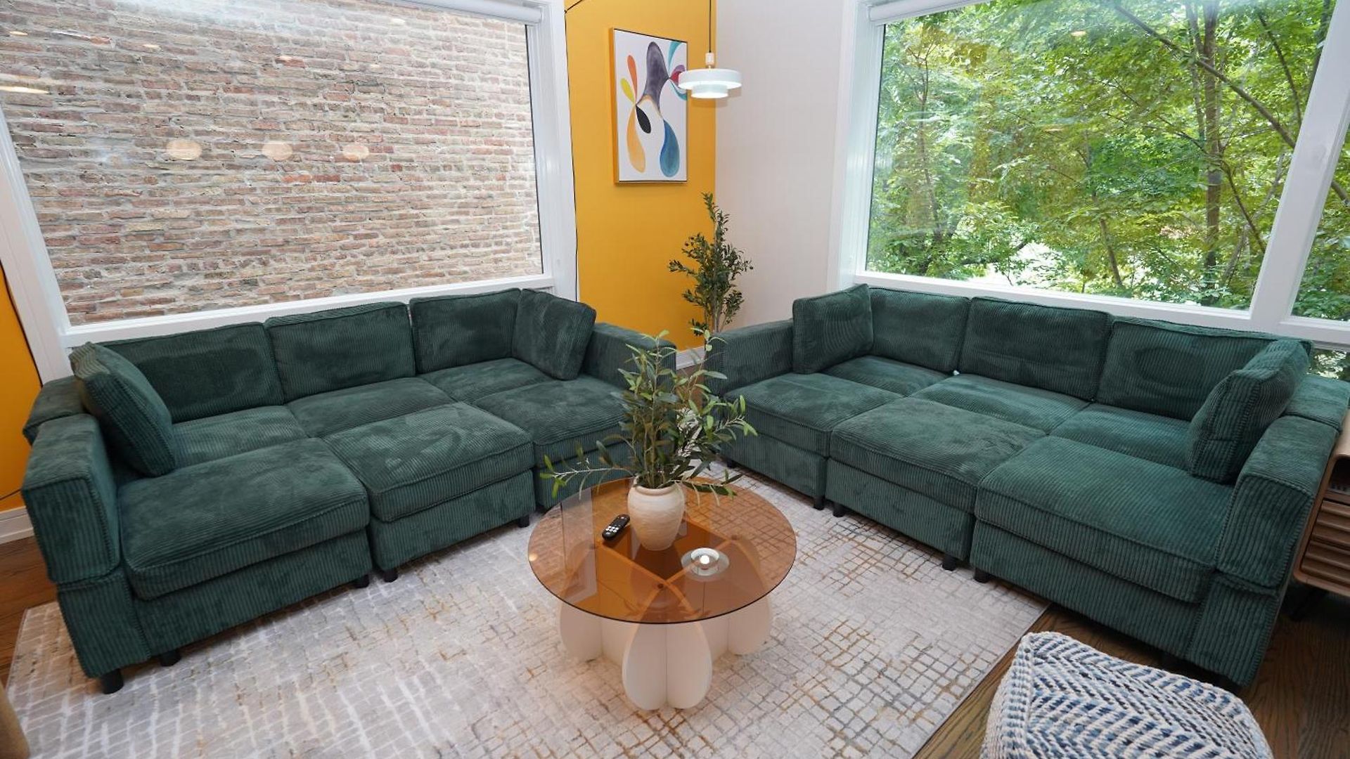 Apartment Spacious 4br West Loop Retreat With Optional Parking