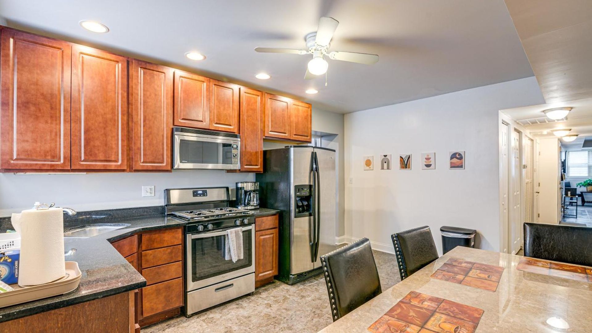 Holiday home 1 Mi To Washington Park: Spacious 1st-floor Condo! *