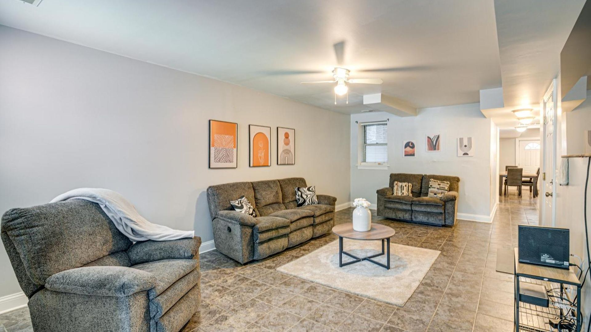 1 Mi To Washington Park: Spacious 1st-floor Condo!