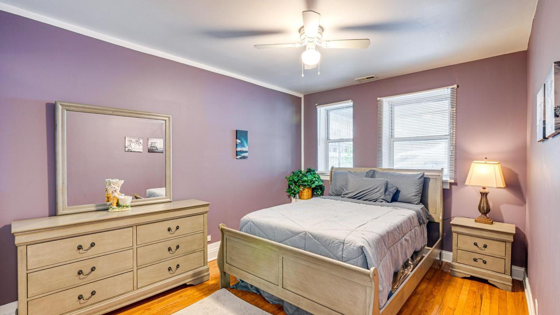 1 Mi To Washington Park: Spacious 1st-floor Condo! Holiday home Chicago