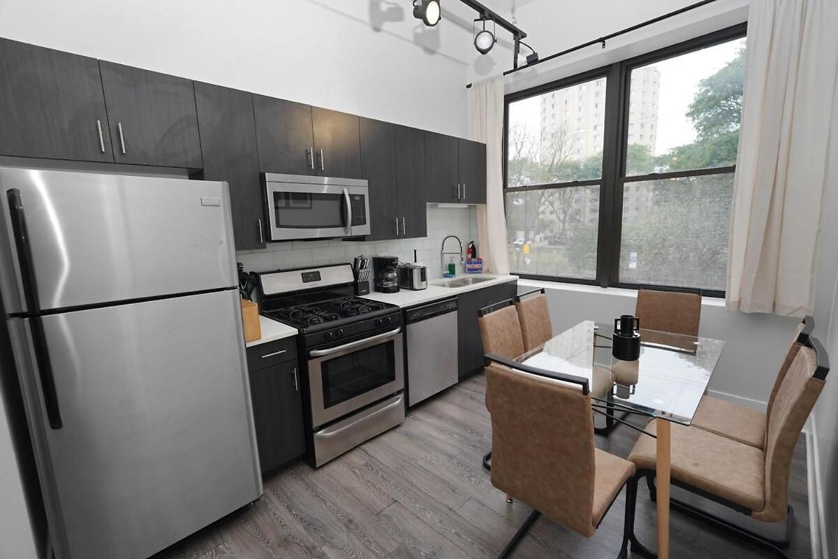 Cozy 2br Near Mccormick & Wintrust With Opt Parking Apartment *