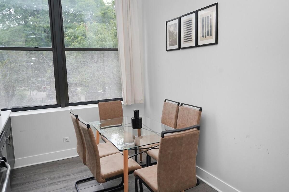 Cozy 2br Near Mccormick & Wintrust With Opt Parking Apartment *