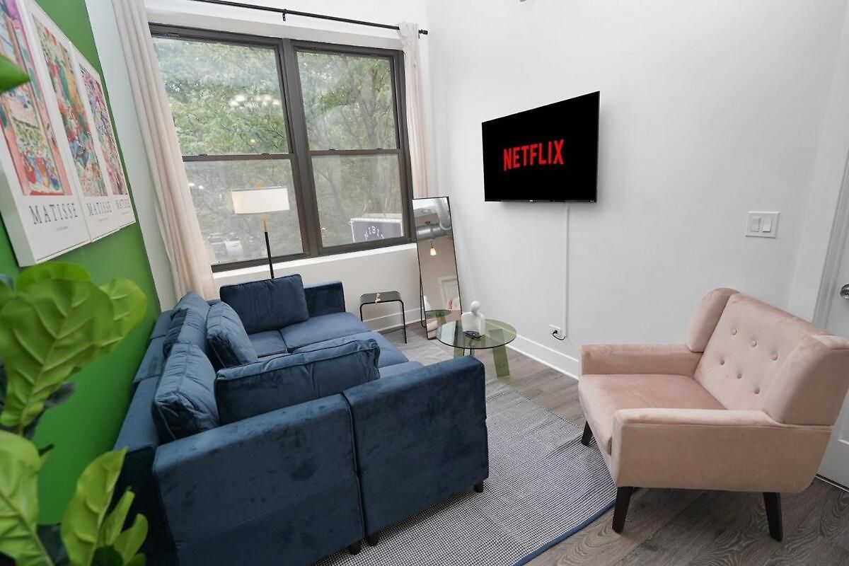 Cozy 2br Near Mccormick & Wintrust With Opt Parking Apartment Chicago