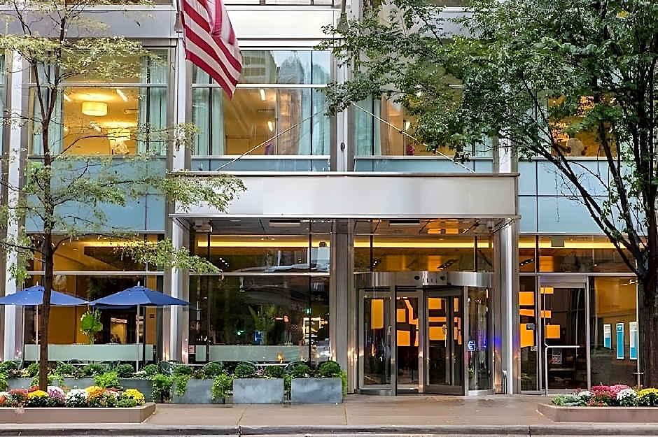 The Collection Magnificent Mile Hotel 4*