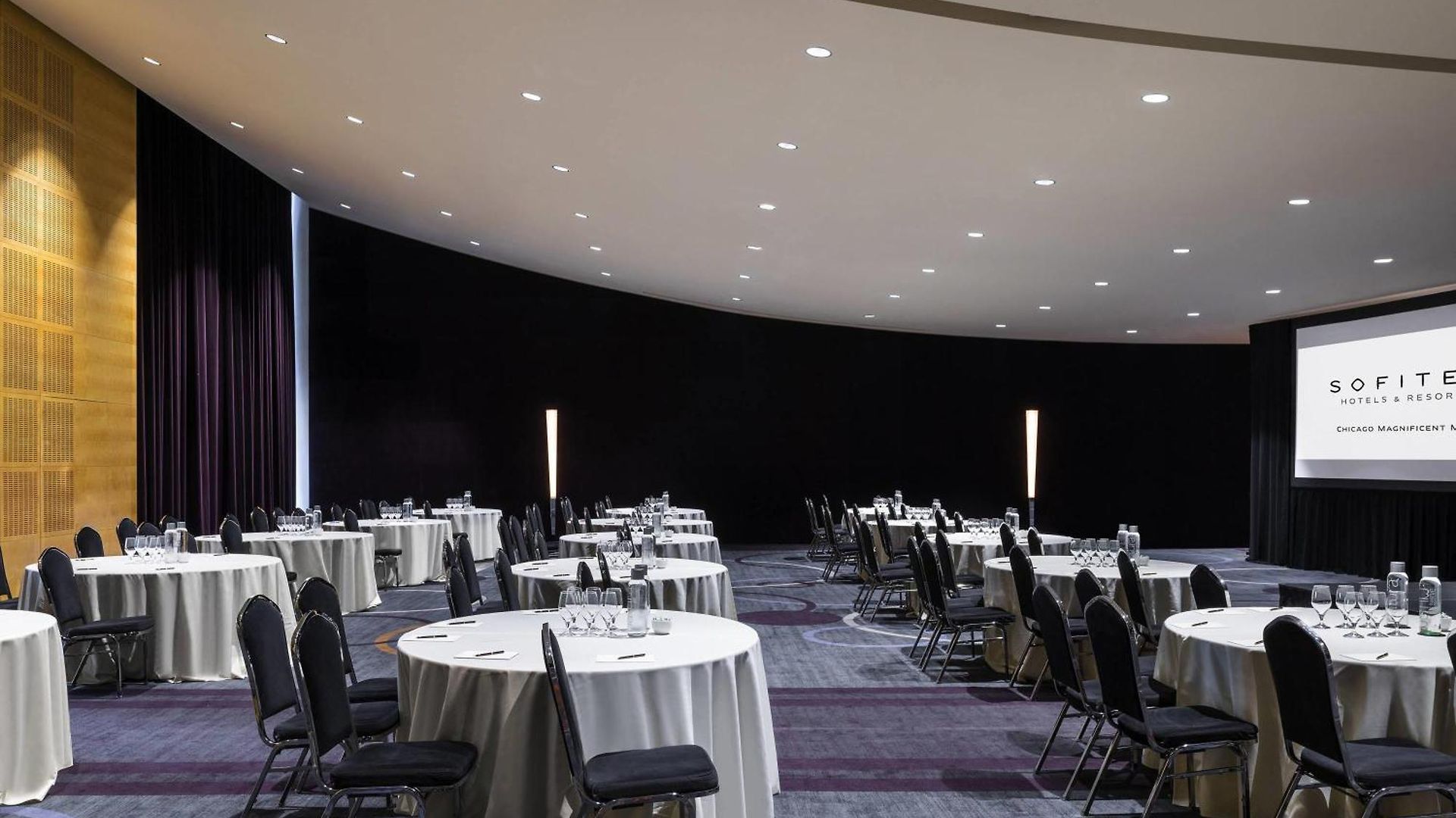Sofitel Magnificent Mile Hotel 5*