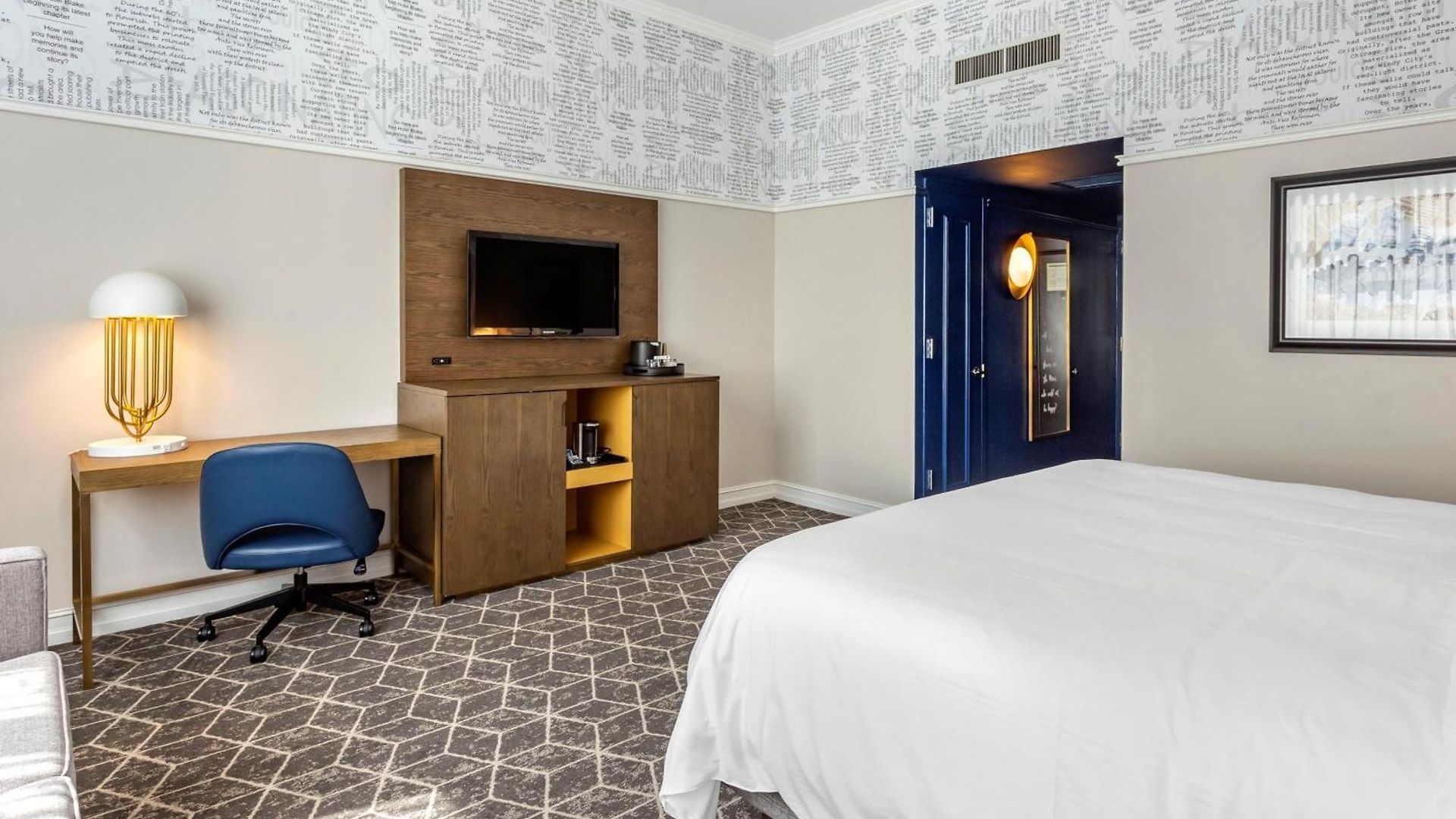 Hilton Vacation Club Hotel Blake Chicago Hotel