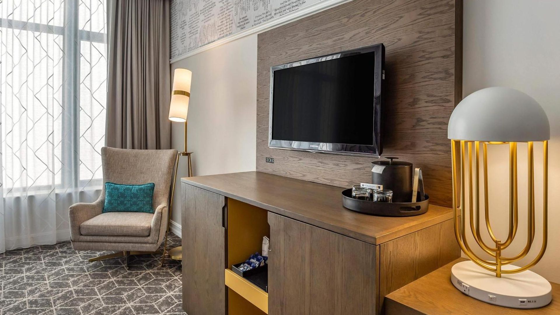 Hilton Vacation Club Hotel Blake Chicago