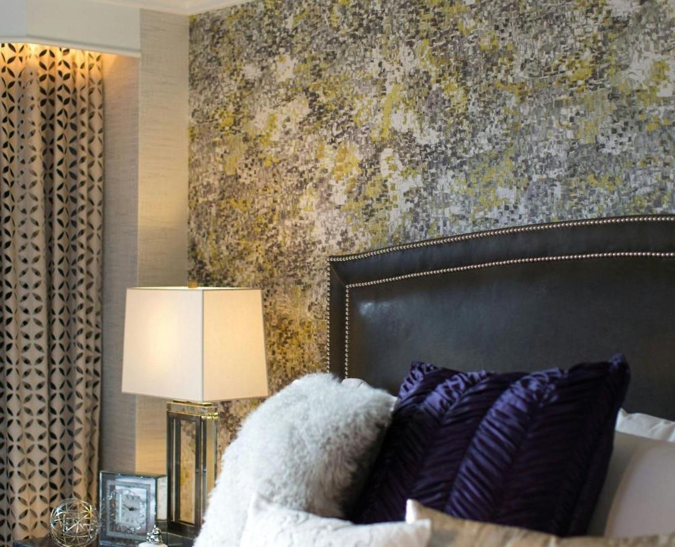 Renaissance Downtown 4*