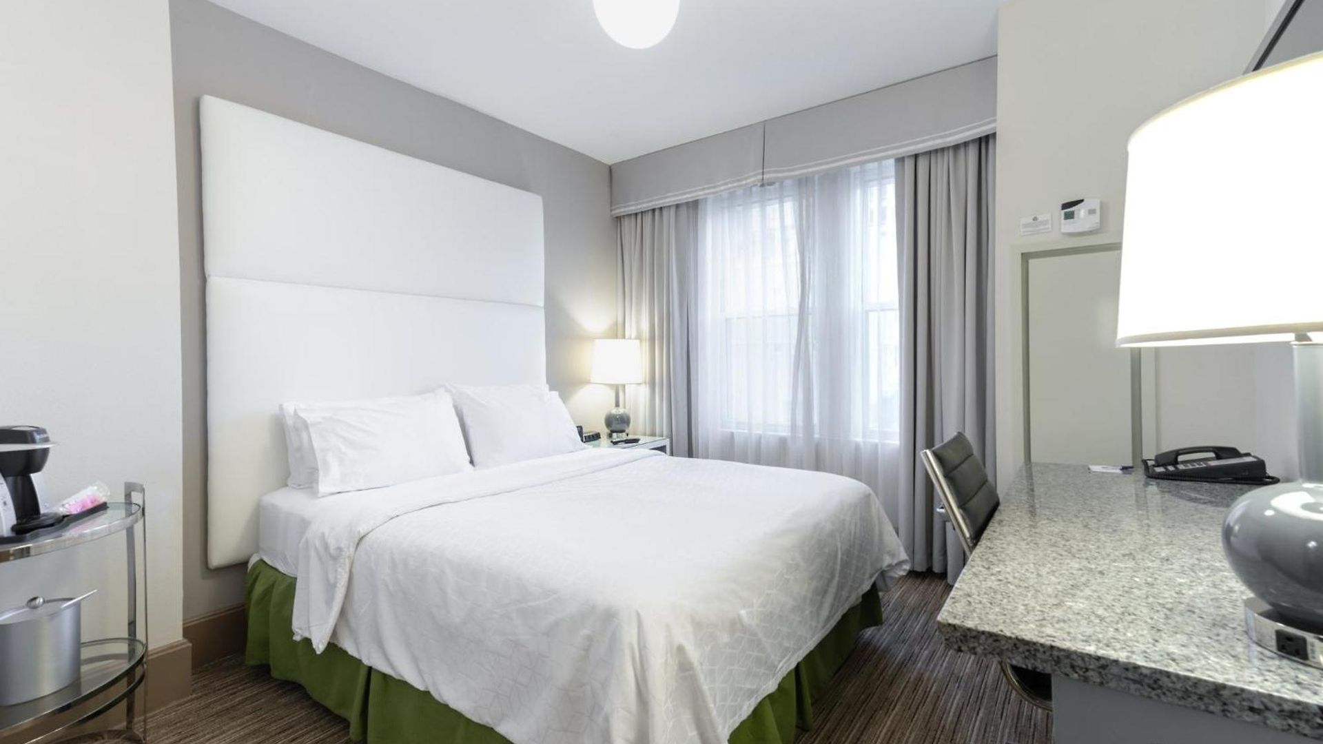 Hotel Express - Magnificent Mile By Ihg Chicago
