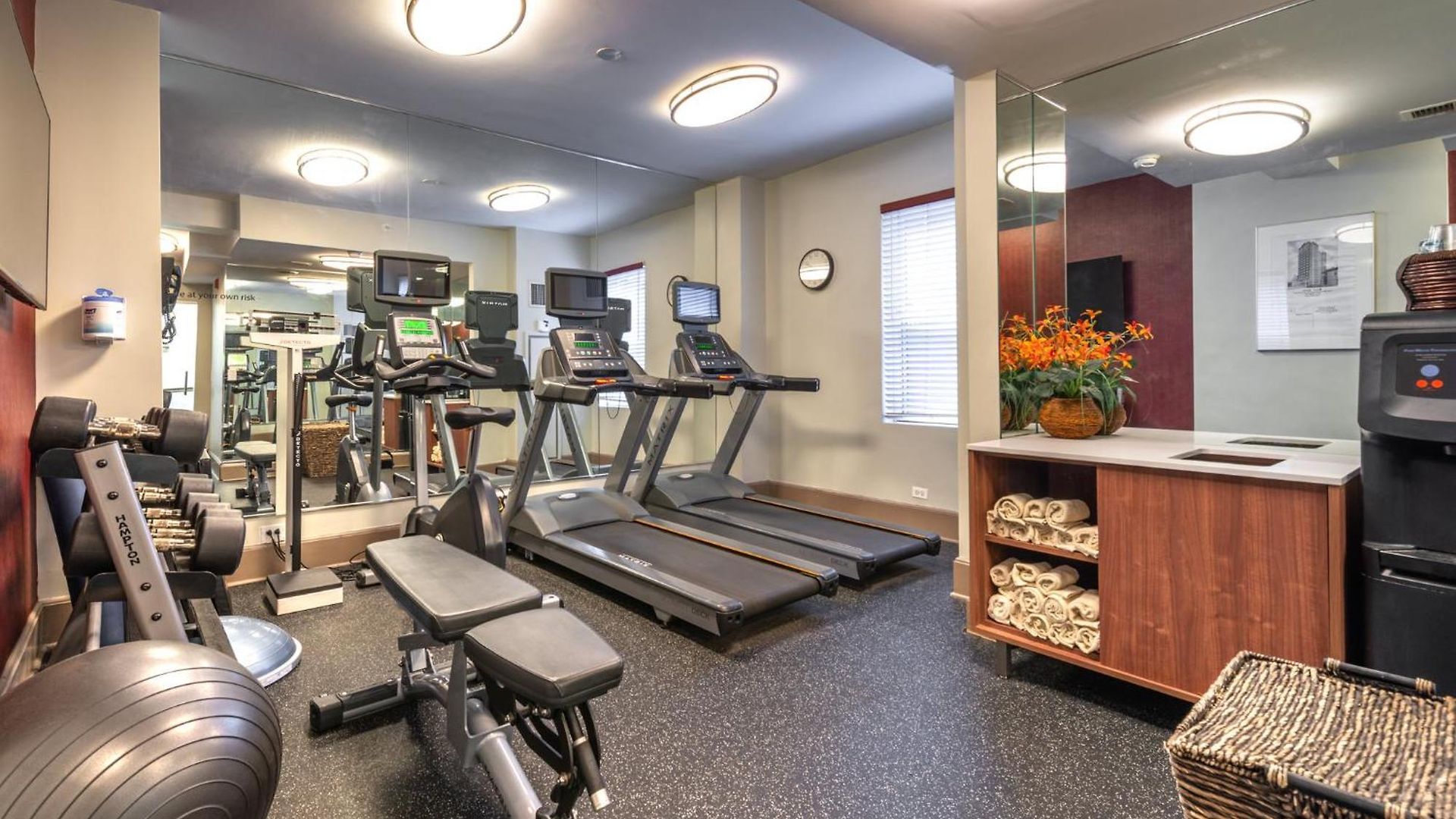 Express - Magnificent Mile By Ihg Chicago