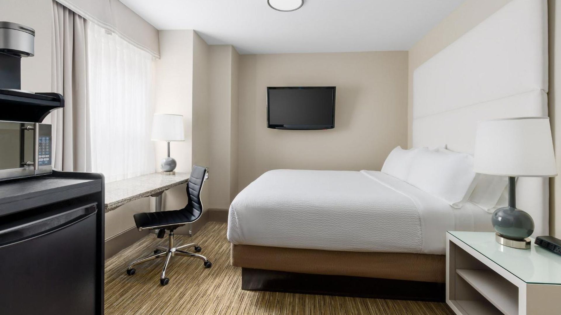 Express - Magnificent Mile By Ihg Hotel