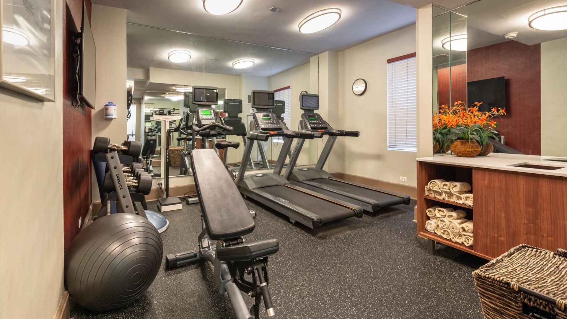Express - Magnificent Mile By Ihg Hotel