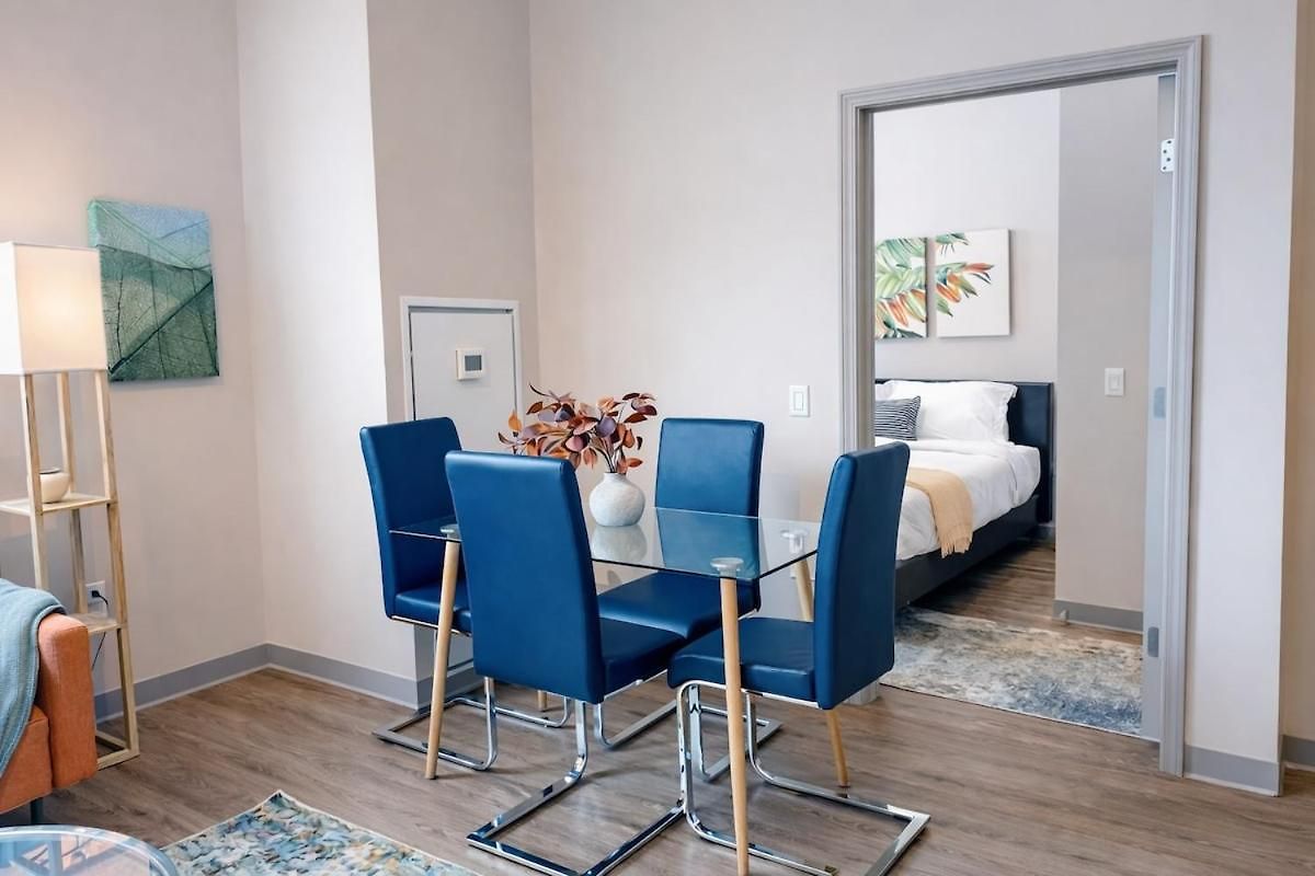 Modern 2br In South Loop Near Soldier Field, Grant Park, Downtown, & Lakefront Trail