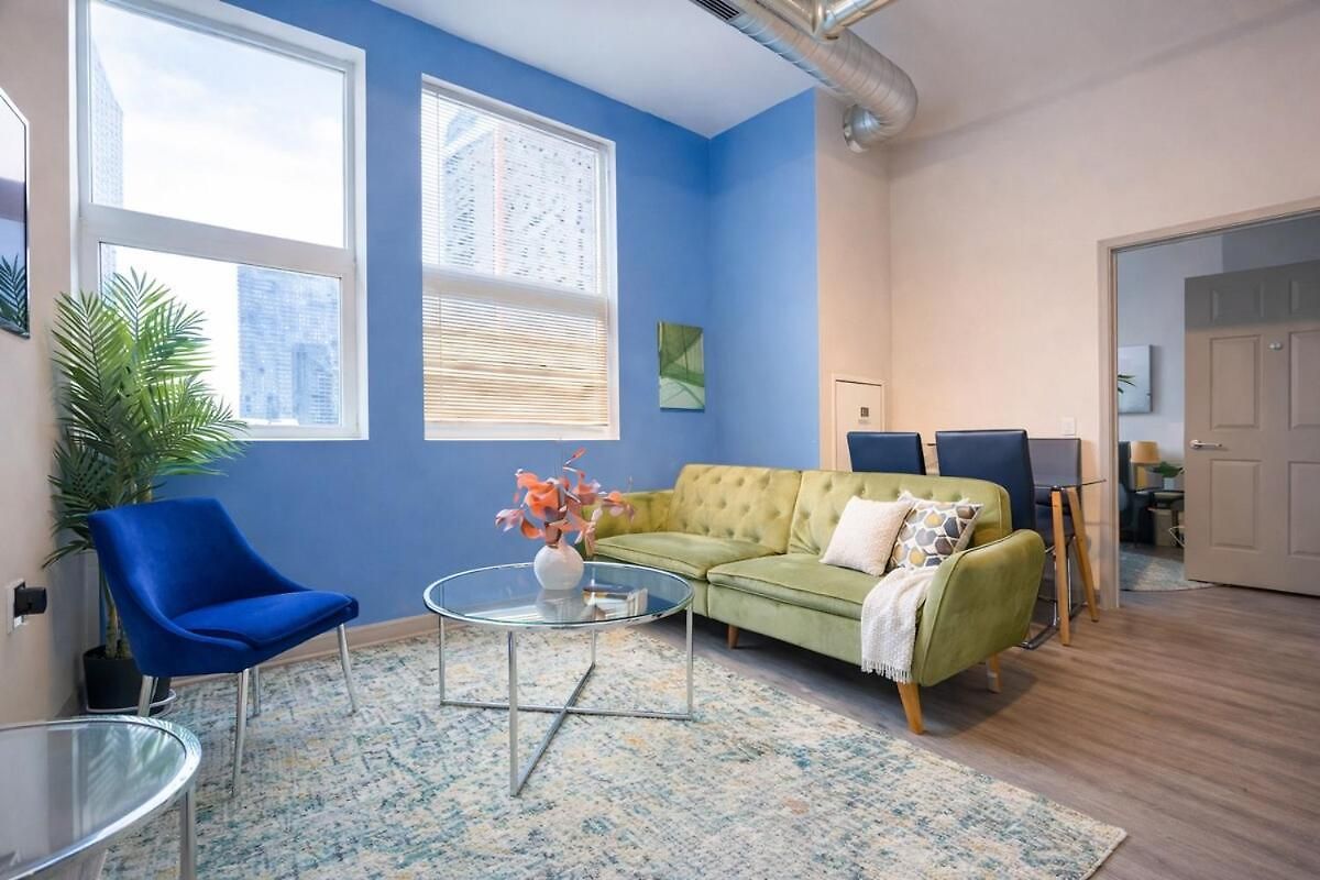 Modern 2br In South Loop Near Soldier Field, Grant Park, Downtown, & Lakefront Trail