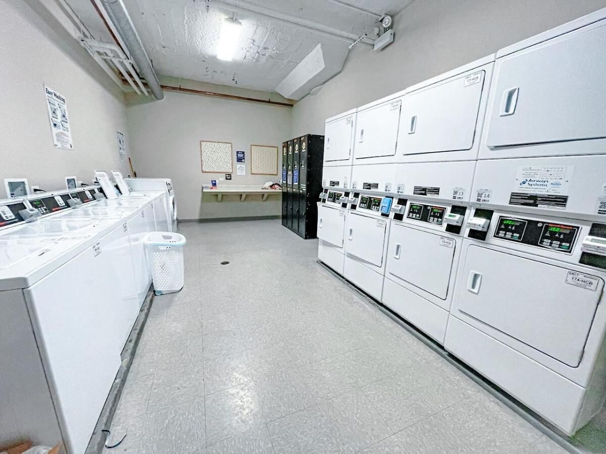 Bright 2br With Gym And Optional Parking Near Soldier Field, Museum Campus, Mccormick Place Chicago