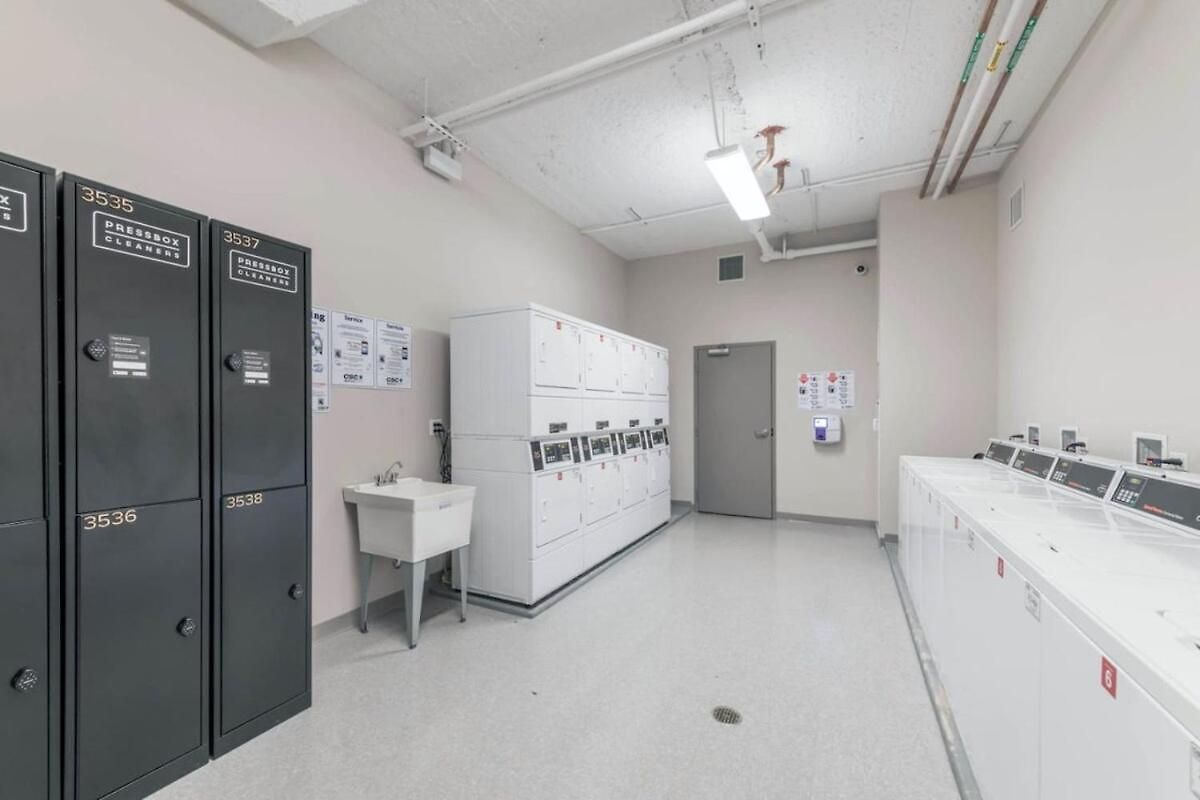 Bright 2br With Gym And Optional Parking Near Soldier Field, Museum Campus, Mccormick Place Apartment *