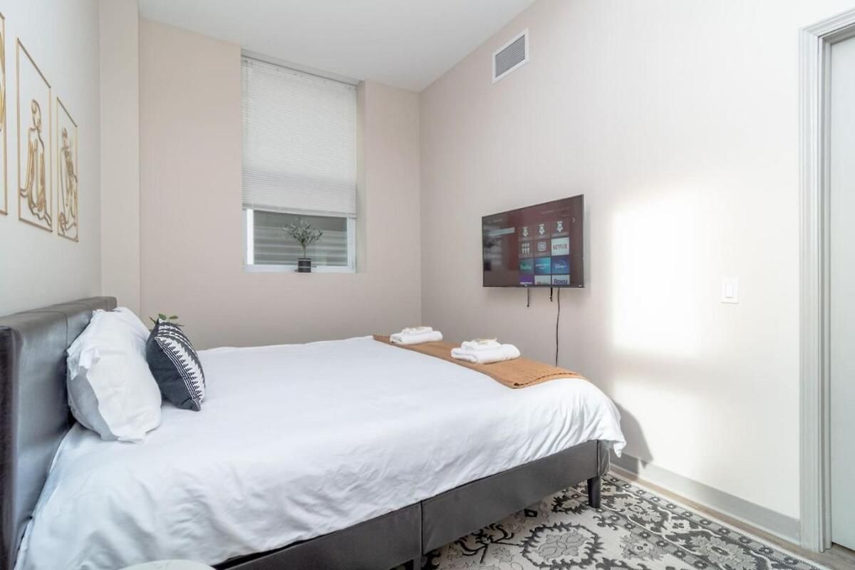 Bright 2br With Gym And Optional Parking Near Soldier Field, Museum Campus, Mccormick Place Apartment Chicago
