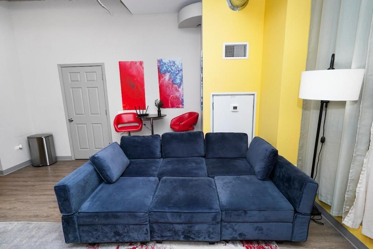 Bright 2br With Gym And Optional Parking Near Soldier Field, Museum Campus, Mccormick Place