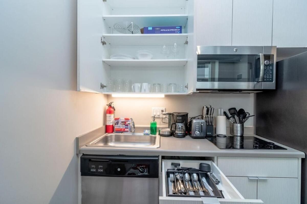 Bright 2br With Gym And Optional Parking Near Soldier Field, Museum Campus, Mccormick Place Apartment