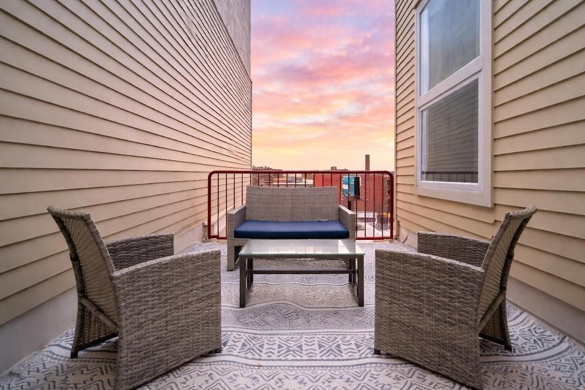 Apartment Mccormick Oasis With Balcony, Optional Parking, Patio And Gym Sleeps 6 Near Mccormick Place, Grant Park, Soldier Field & Museum Campus