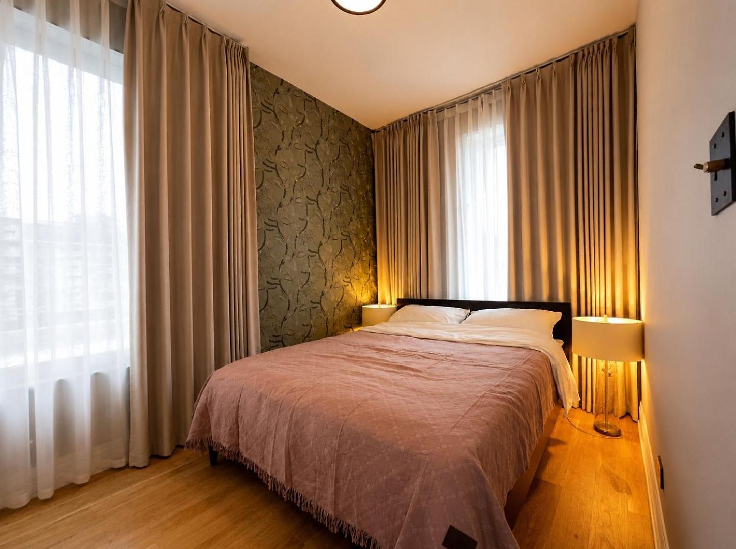 Apartment European Coziness In Bronzeville Chicago