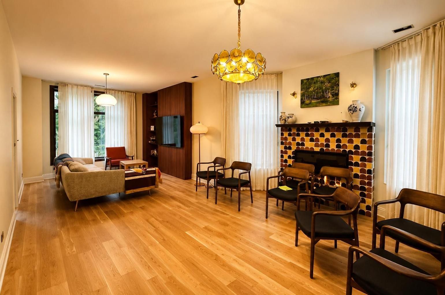 Apartment European Coziness In Bronzeville *