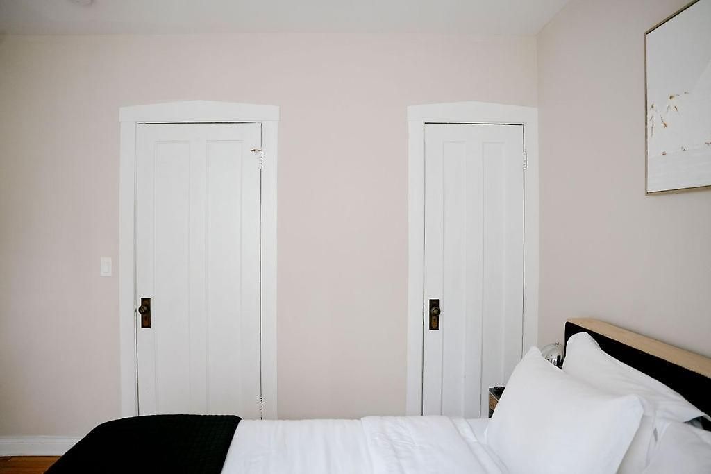 Apartment Private Workspace • Sleeps4 • Modern Stylish