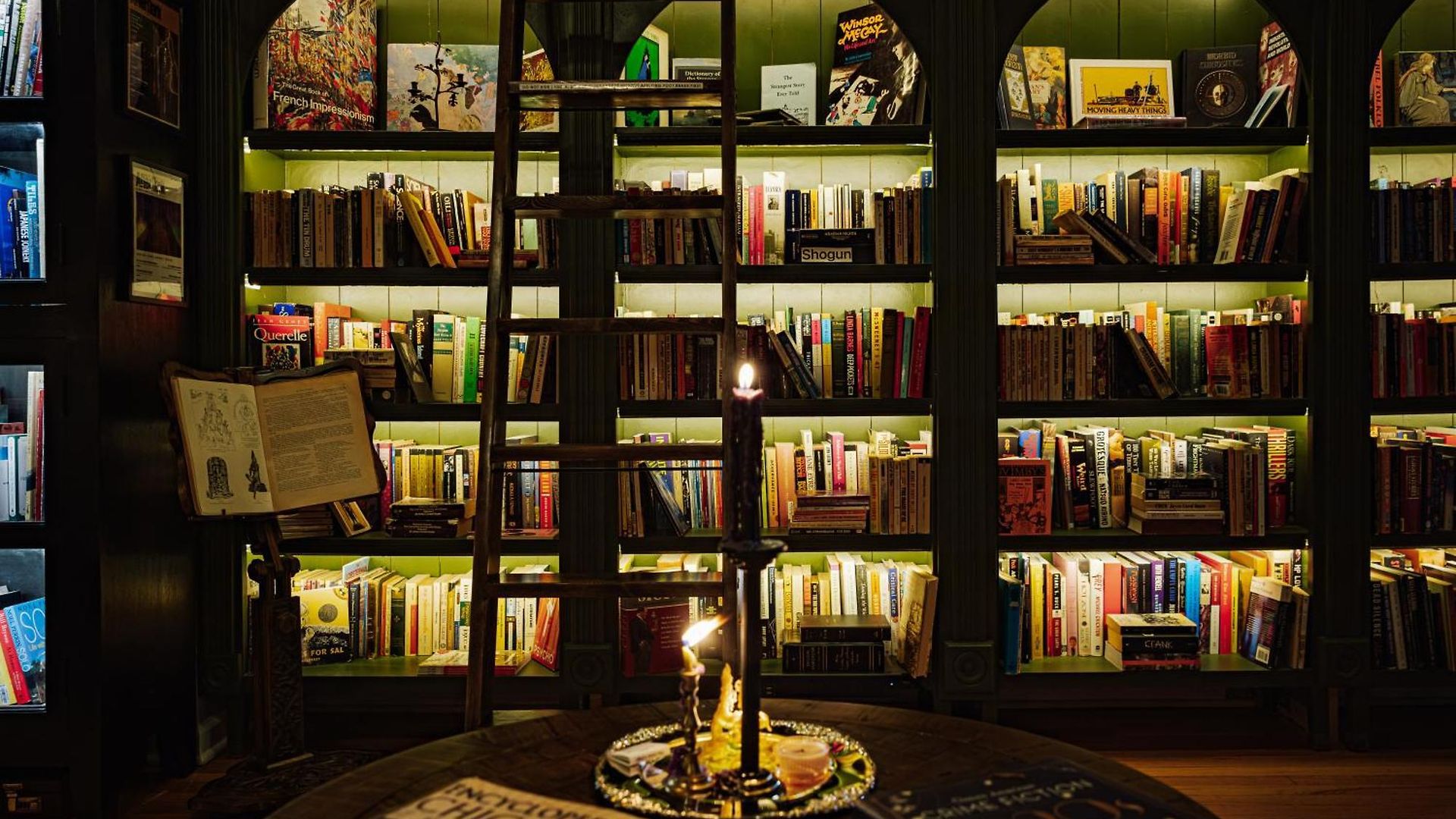 Tranquil Library 2brm 1bath Private Eclectic At Solar