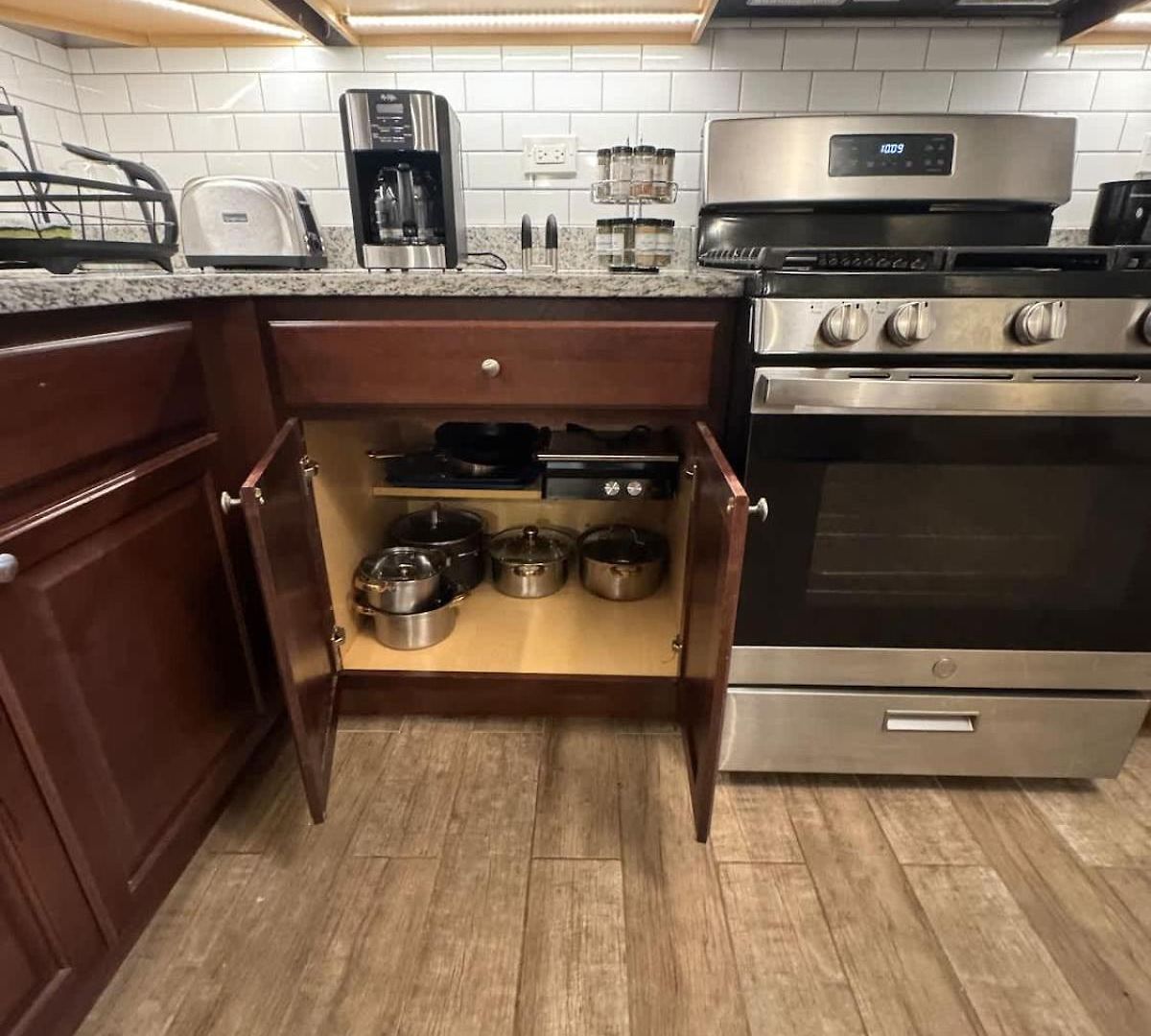 Edgewater King 1 Bd - Near Loyola, &andersonville Apartment