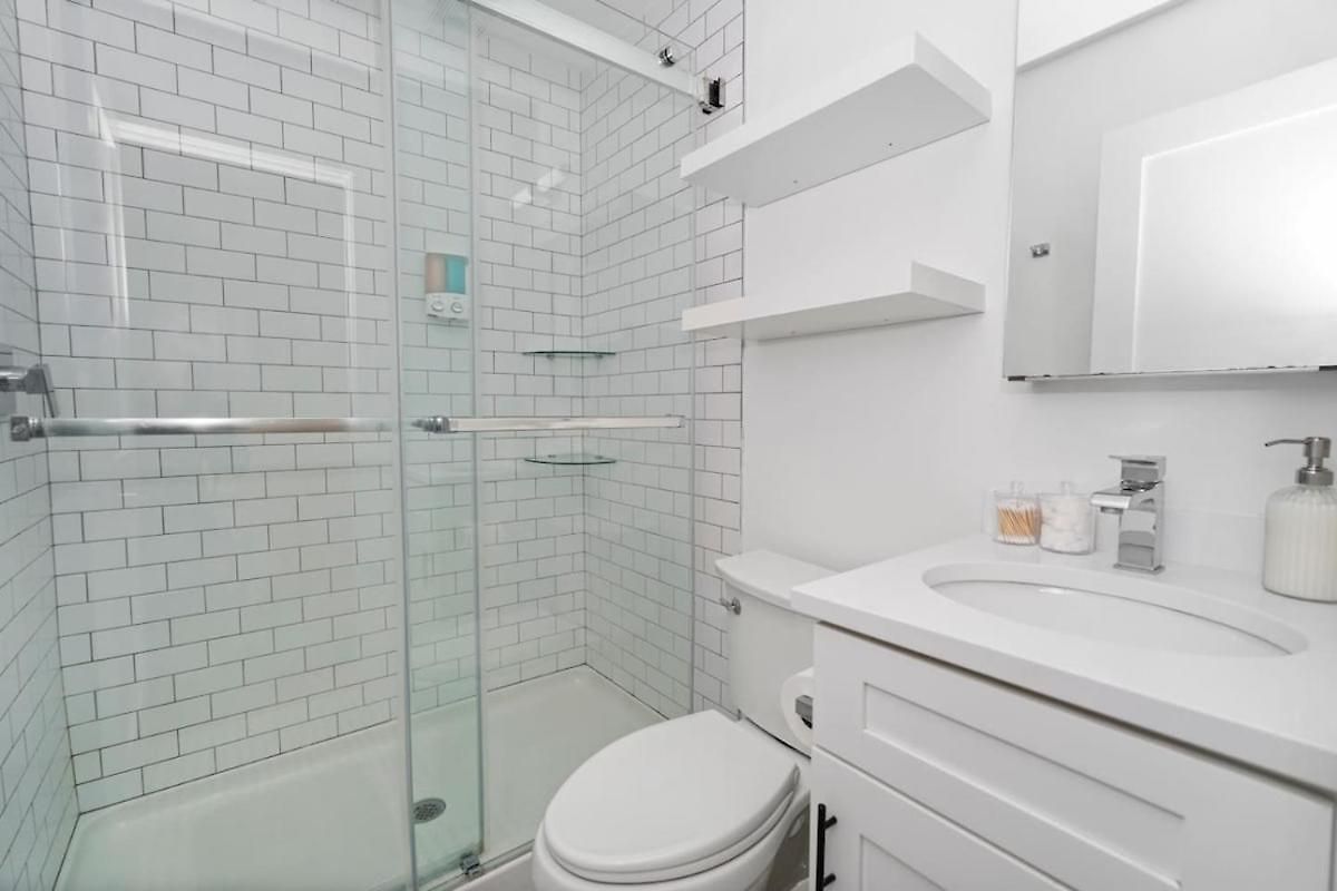 Modern 4br Pilsen Retreat Near Illinois Medical District & Downtown