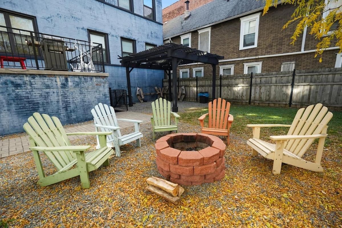 Apartment Modern 4br Pilsen Retreat Near Illinois Medical District & Downtown Chicago
