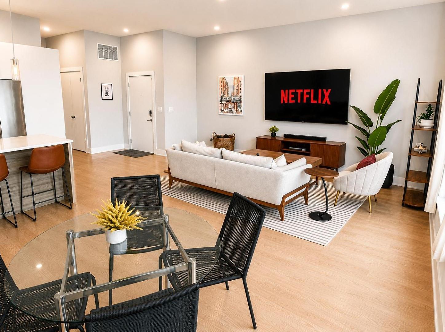 Rooftop Reverie Prime Location - Modern-sleeps 6 Apartment Chicago
