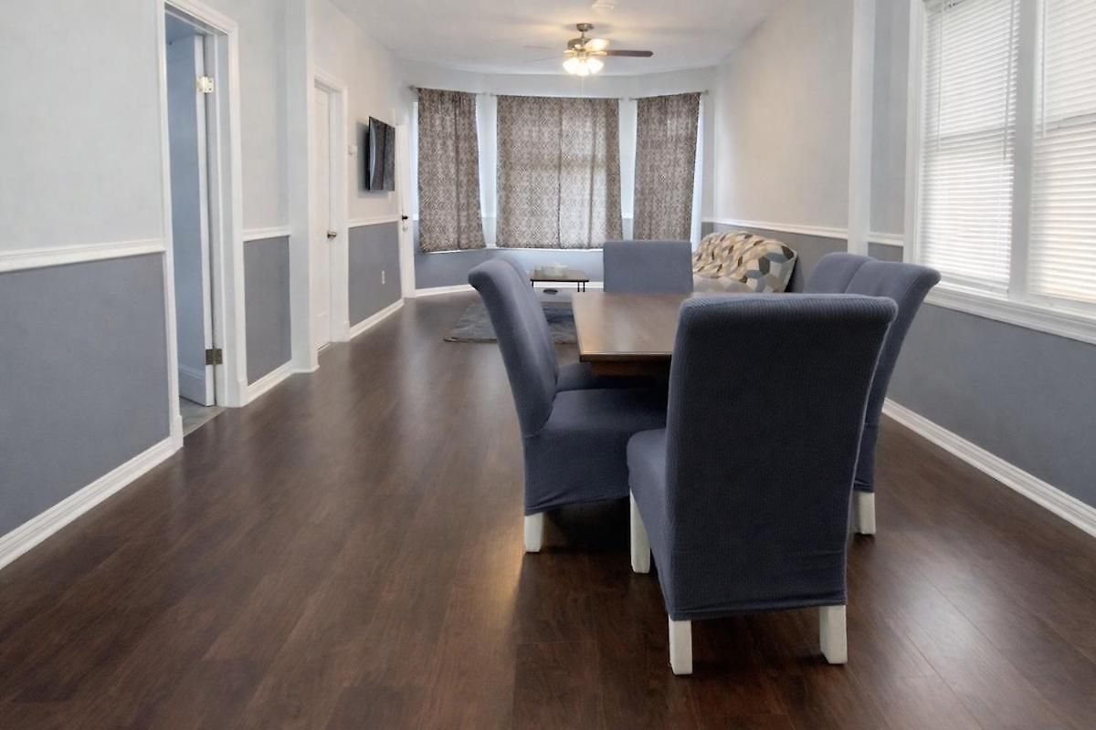 Apartment Affordable Near The 606 *