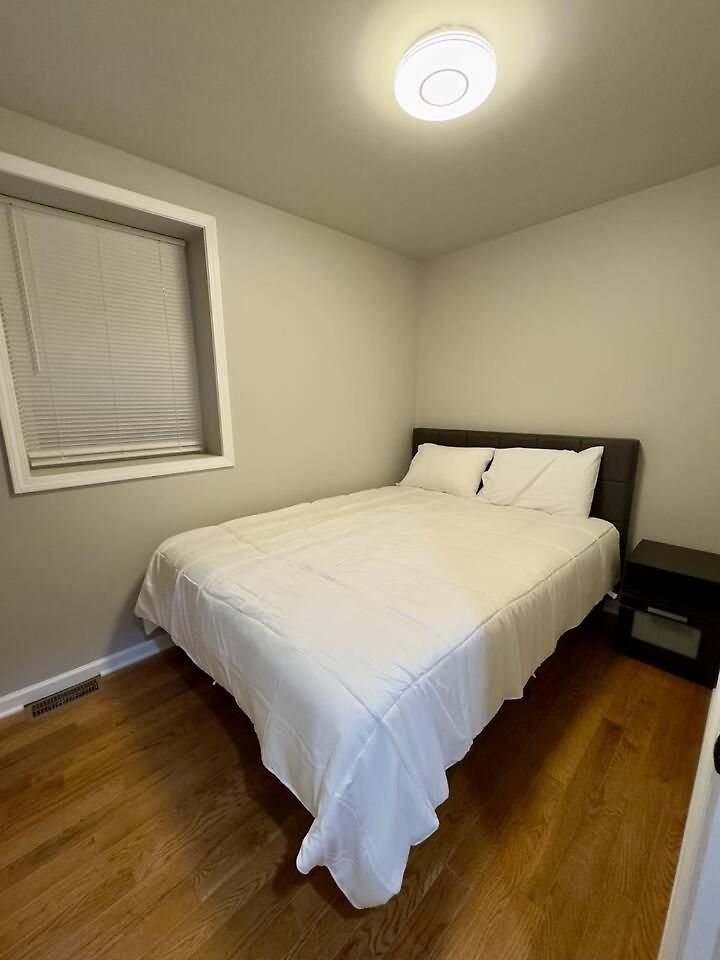 4br Downtown Retreat Free Street Parking Apartment *