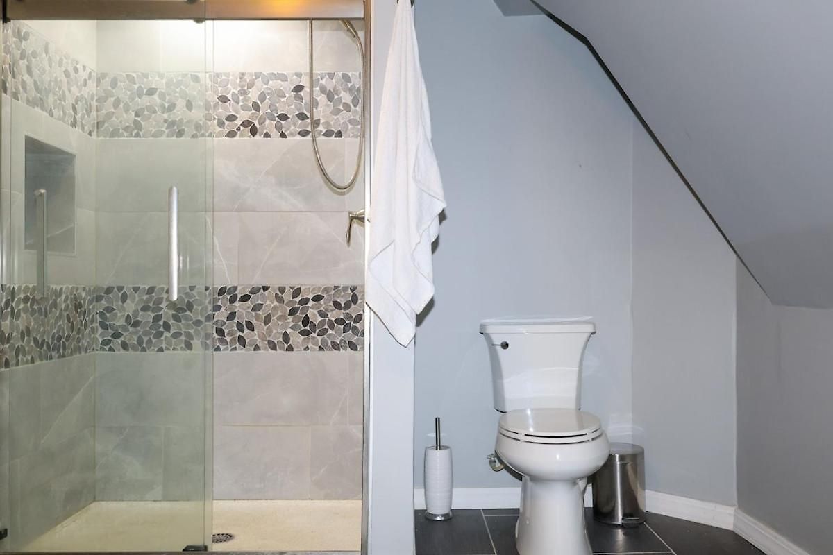 Spacious 5br Near Obama Center & Uchicago Apartment *