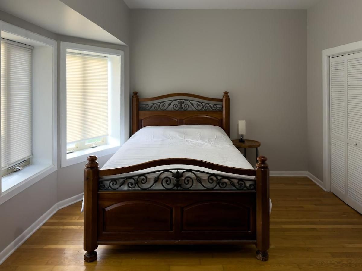 Spacious 5br Near Obama Center & Uchicago Apartment Chicago