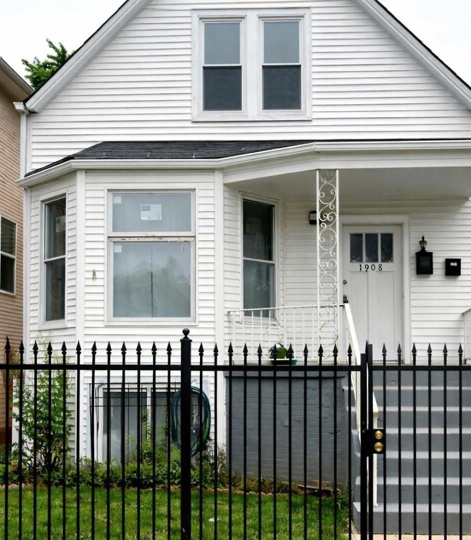 Apartment Affordable Near The 606 Chicago