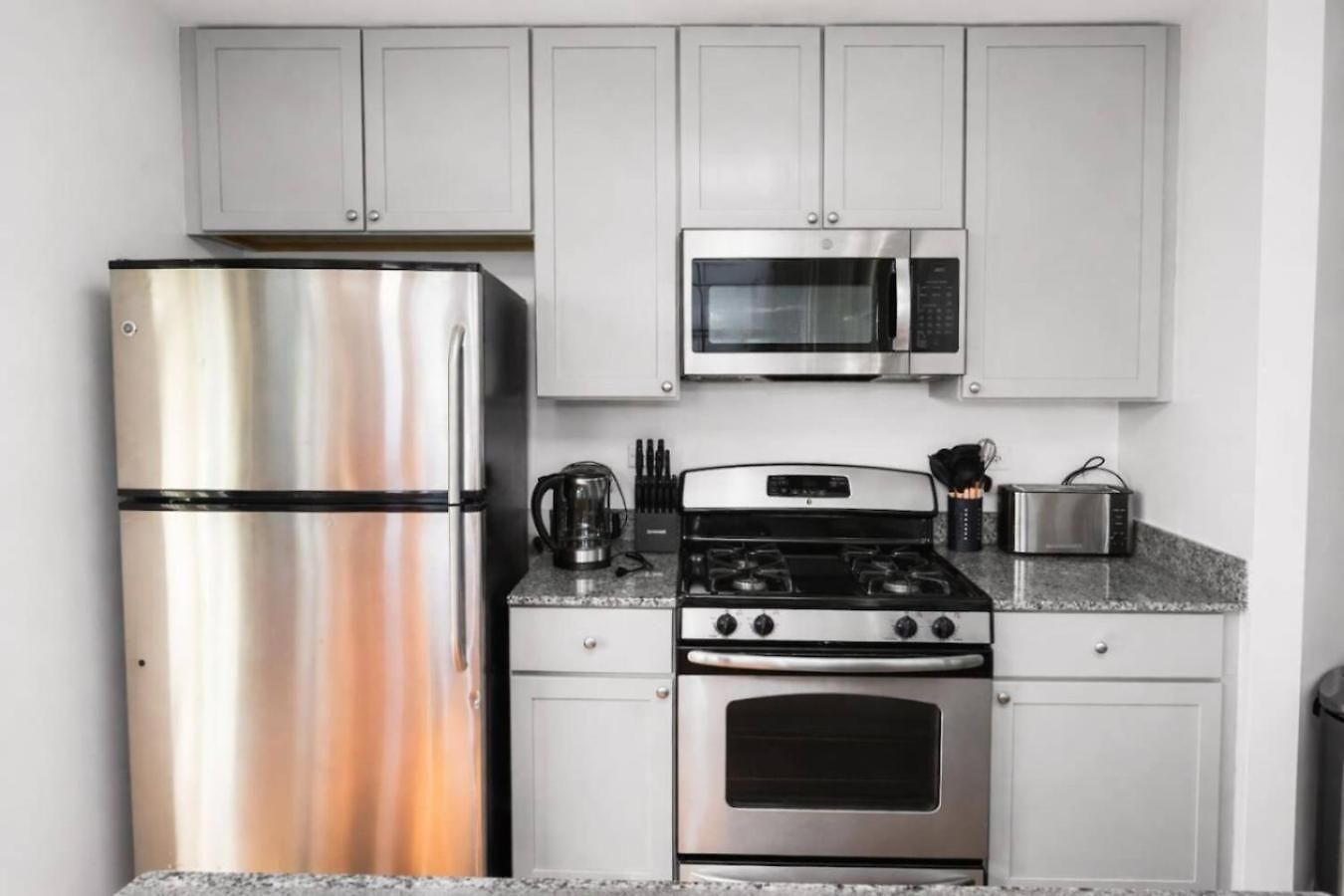 Apartment South Loop 2br Skyline Views - 5 Min To Grant Park *