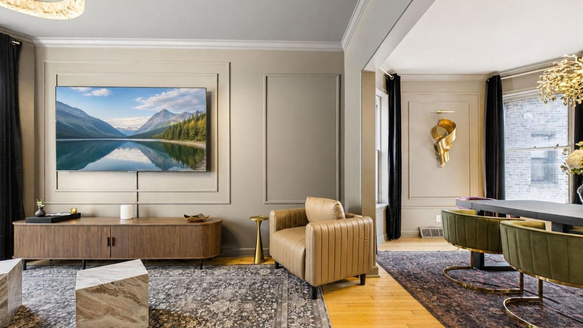 The Velvet Manor Luxe 3br Jacuzzi Garage * Chicago