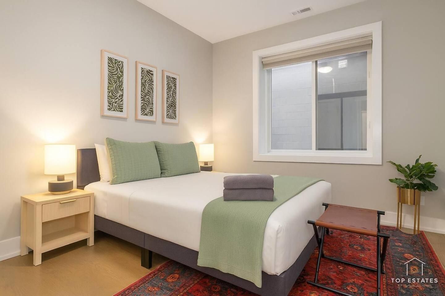 Apartment The Spot Eclectic • Modern • Sleeps 6 Chicago