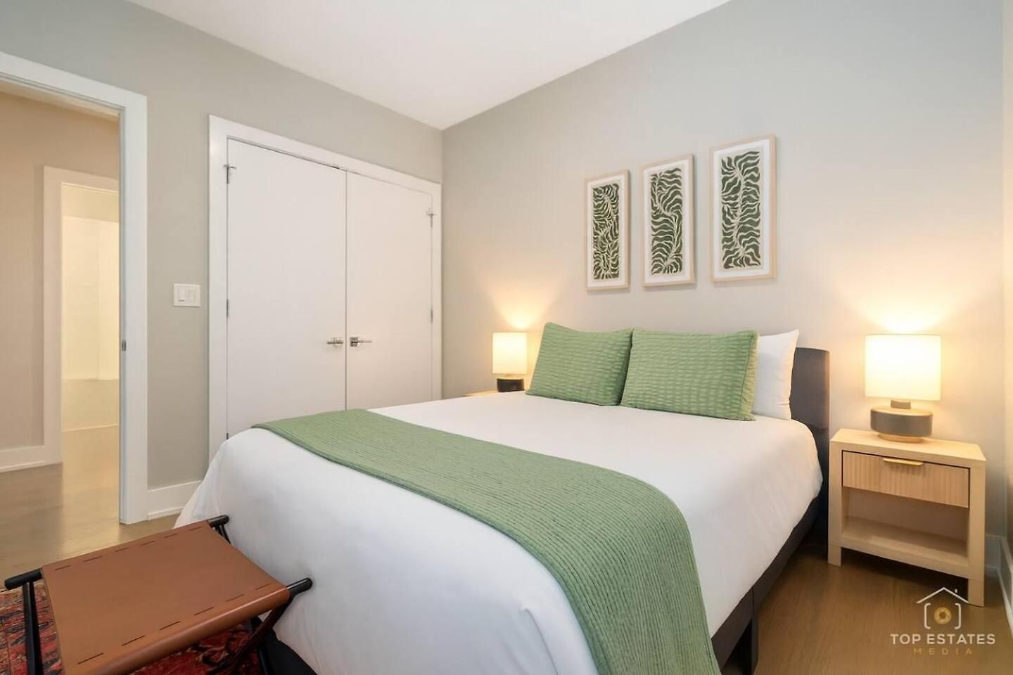 The Spot Eclectic • Modern • Sleeps 6 * Chicago