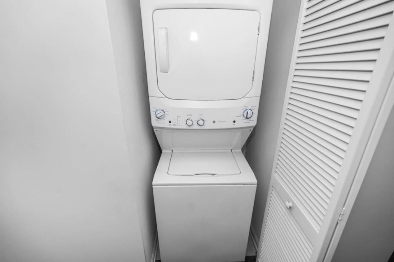Apartment South Loop 2br Skyline Views - 5 Min To Grant Park *