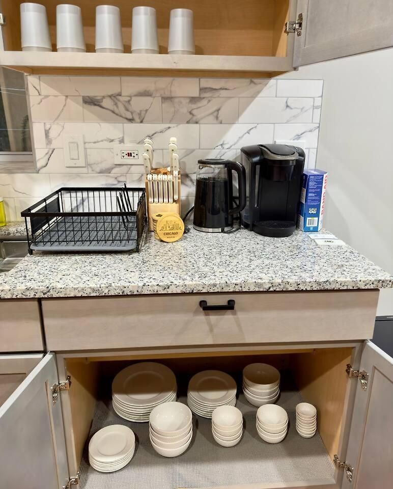 Apartment 4br Downtown Retreat Free Street Parking