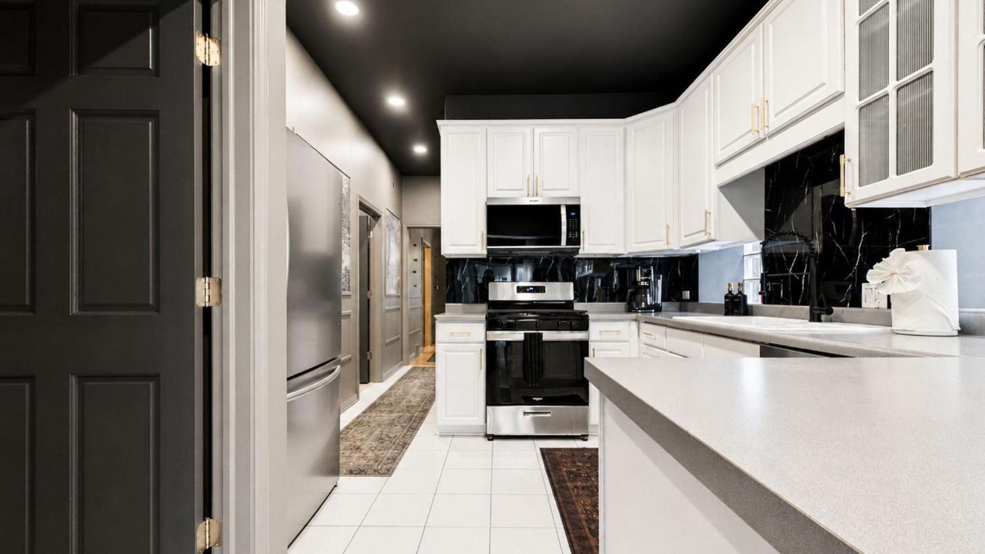 The Velvet Manor Luxe 3br Jacuzzi Garage *
