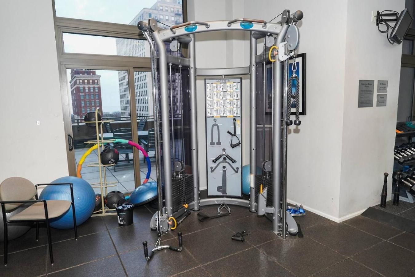 Apartment South Loop 2br Skyline Views - 5 Min To Grant Park *
