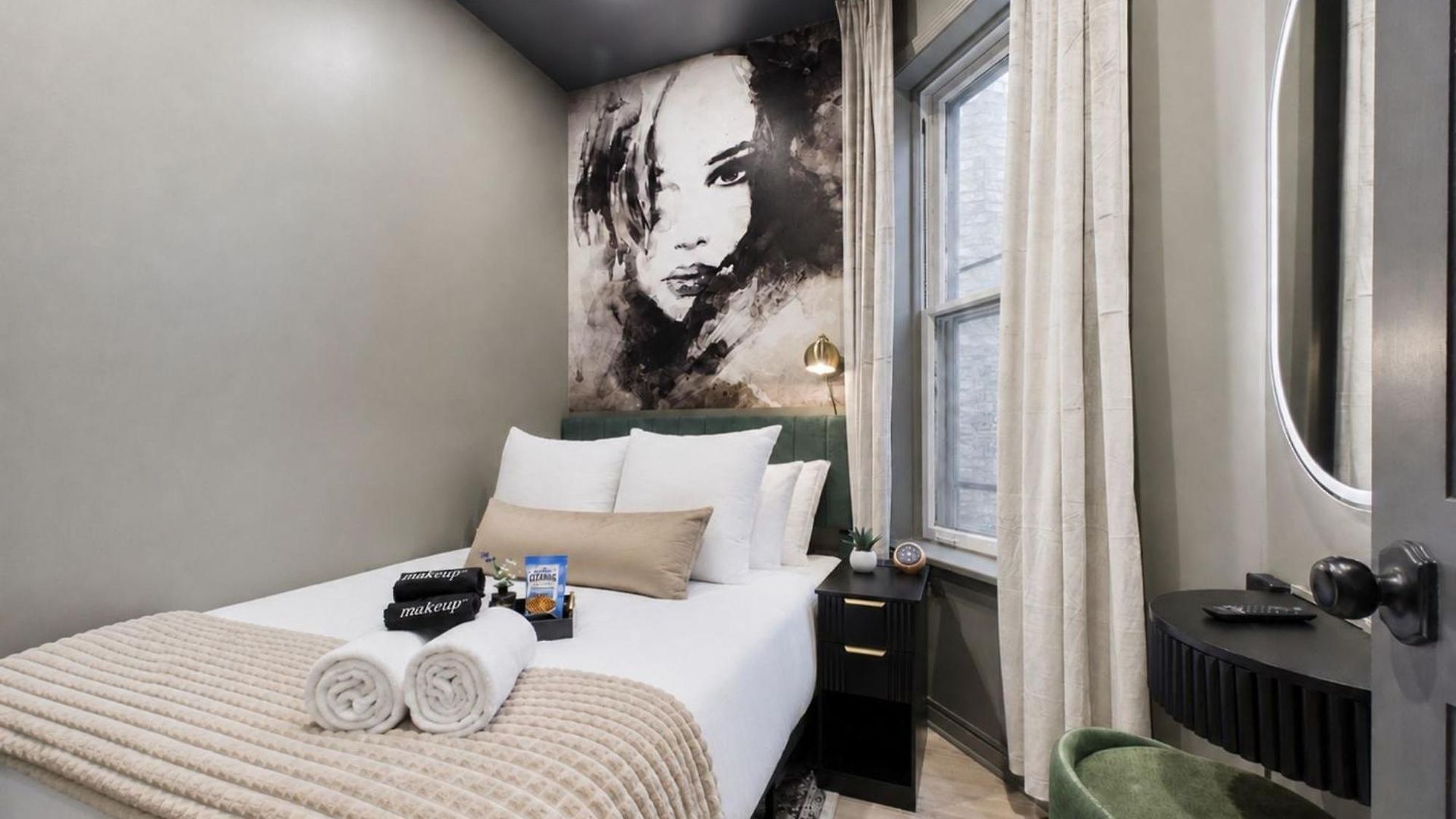 The Velvet Manor Luxe 3br Jacuzzi Garage * Chicago
