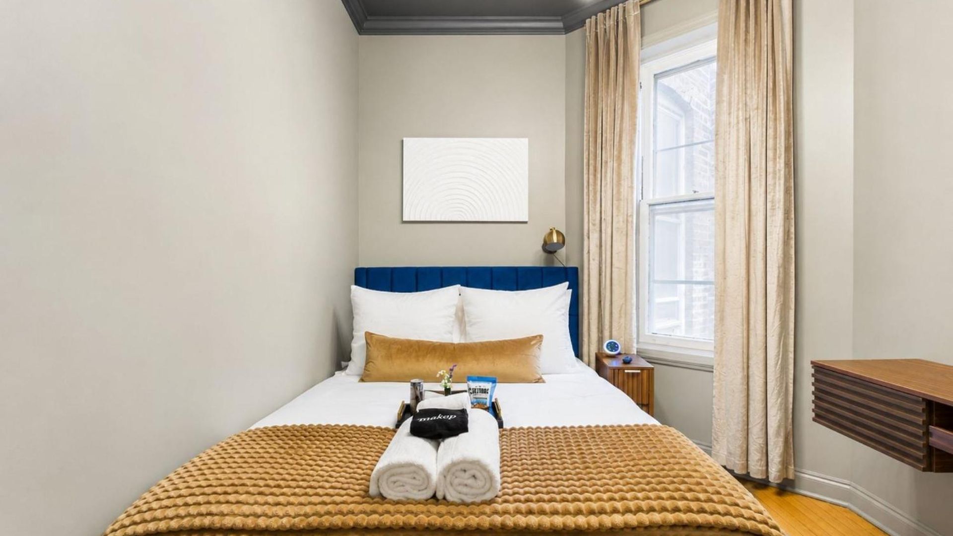 The Velvet Manor Luxe 3br Jacuzzi Garage Apartment Chicago
