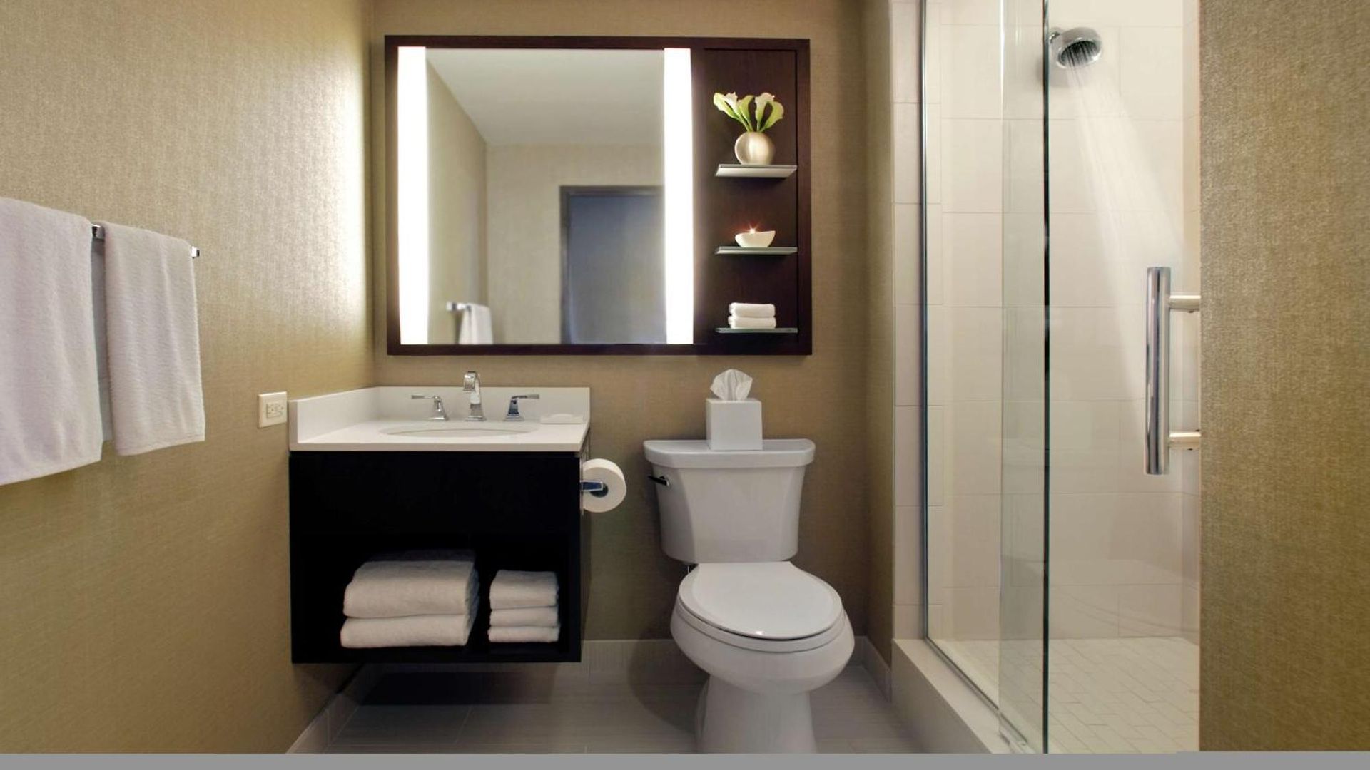 Hilton Hotel 3*
